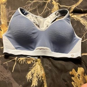 Layers quick dry sports bra